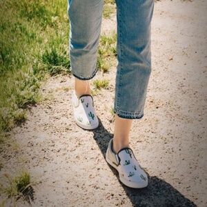 Inkkas Prickly Pear Slip-On Canvas Cactus Sneaker Women's 12/ Men's 10